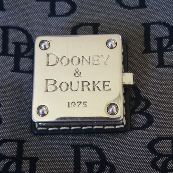 Purse - Picture 2 of 3